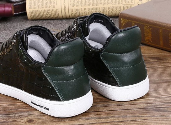 LV Fashion Casual Shoes Men--029